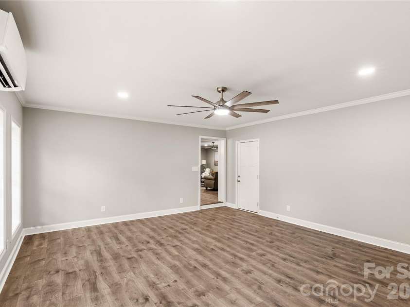 1297 Potter Road, Lancaster, SC 29720.  MLS# CAR4391936, YatesRealty ID 31456. 