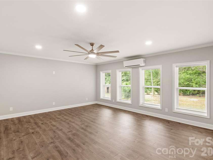 1297 Potter Road, Lancaster, SC 29720.  MLS# CAR4391936, YatesRealty ID 31456. Flex Space: Office, Gym, Media Room