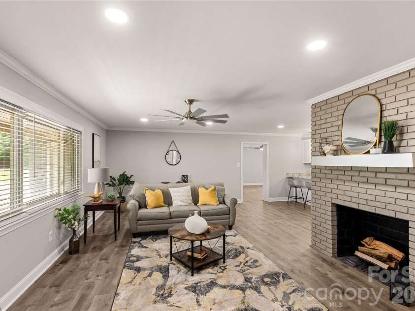 1297 Potter Road, Lancaster, SC 29720.  MLS# CAR4391936, YatesRealty ID 31456. Living Room