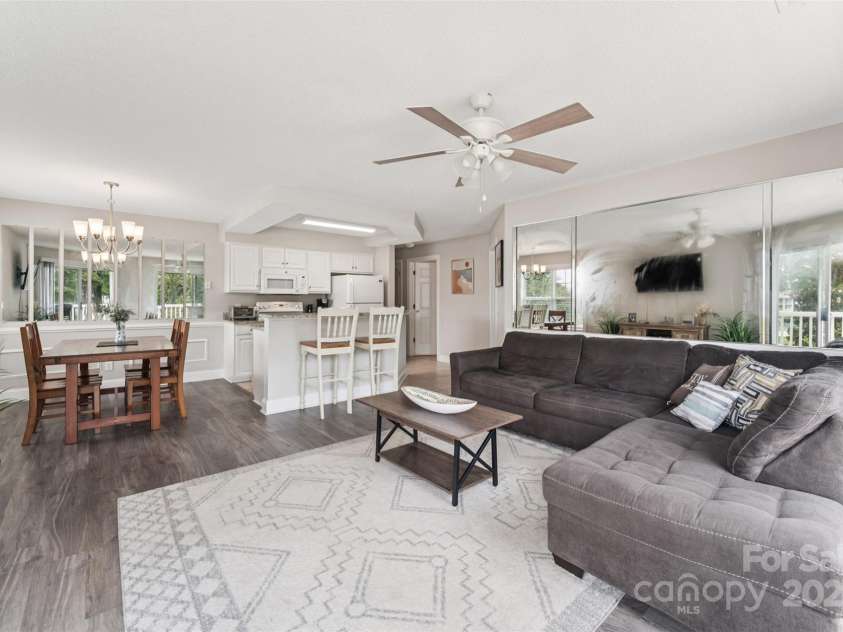 330 Middleton Drive, Calabash, NC 28467.  MLS# CAR4288434, YatesRealty ID 31456. 