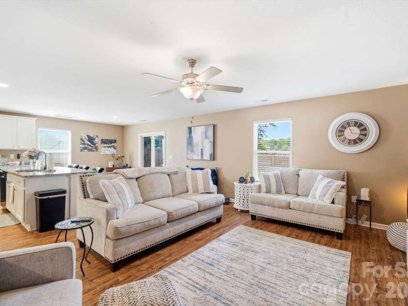 215 Belcaro Drive, Kings Mountain, NC 28086.  MLS# CAR4379600, YatesRealty ID 31457. 