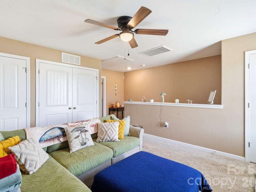 215 Belcaro Drive, Kings Mountain, NC 28086.  MLS# CAR4379600, YatesRealty ID 31457. 