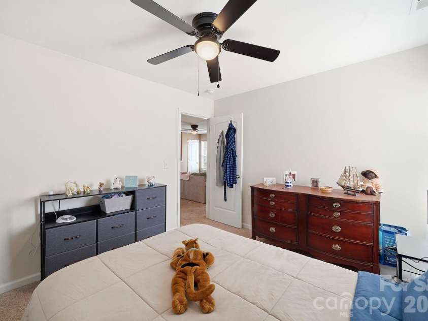 215 Belcaro Drive, Kings Mountain, NC 28086.  MLS# CAR4379600, YatesRealty ID 31457. 
