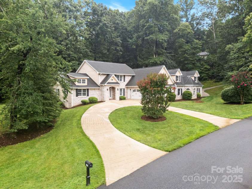 111 Nathan Court, Fletcher, NC 28732.  MLS# CAR4289901, YatesRealty ID 31458. 