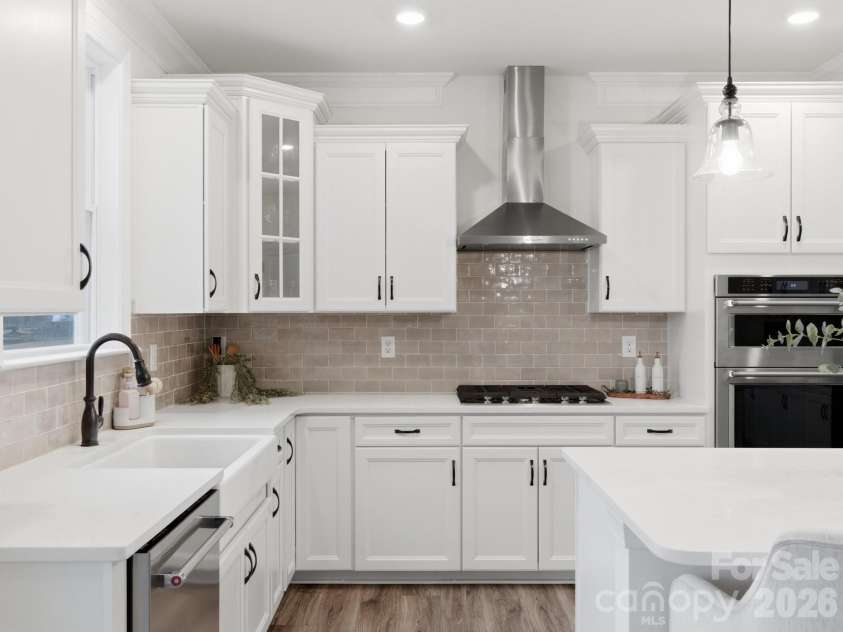 2204 Skybrook Oaks Drive, Huntersville, NC 28078.  MLS# CAR4386187, YatesRealty ID 31458. 
