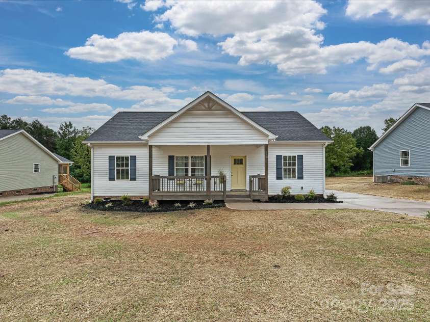 260 Old Pinckney Road, York, SC 29745.  MLS# CAR4278542, YatesRealty ID 31459. 
