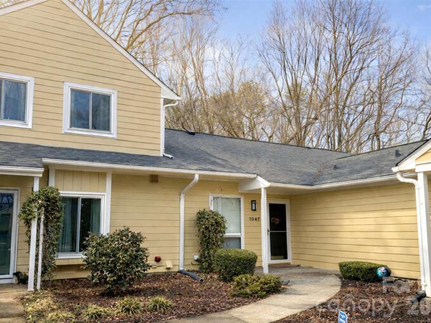 1047 Sardis Cove Drive, Charlotte, NC 28270.  MLS# CAR4341993, YatesRealty ID 3146. 