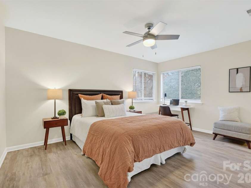 1047 Sardis Cove Drive, Charlotte, NC 28270.  MLS# CAR4341993, YatesRealty ID 3146. 