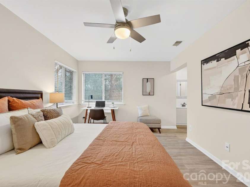 1047 Sardis Cove Drive, Charlotte, NC 28270.  MLS# CAR4341993, YatesRealty ID 3146. 