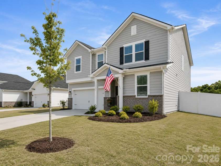 12133 Rowan Hill Drive, Huntersville, NC 28078.  MLS# CAR4392844, YatesRealty ID 31461. 