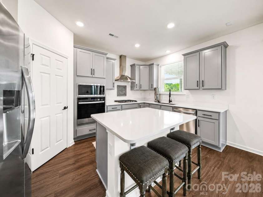 12133 Rowan Hill Drive, Huntersville, NC 28078.  MLS# CAR4392844, YatesRealty ID 31461. 