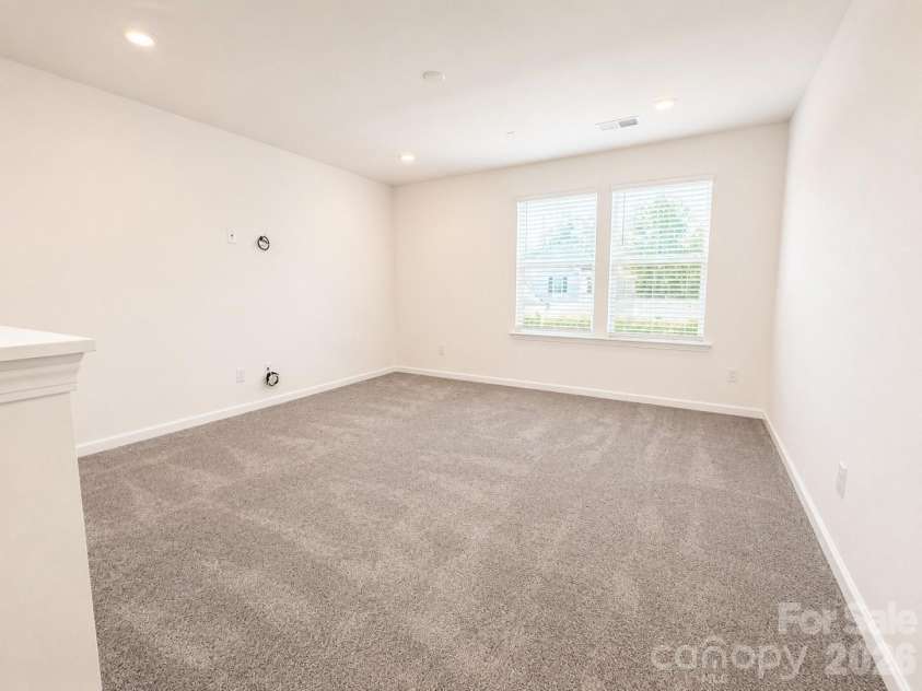 12133 Rowan Hill Drive, Huntersville, NC 28078.  MLS# CAR4392844, YatesRealty ID 31461. Loft