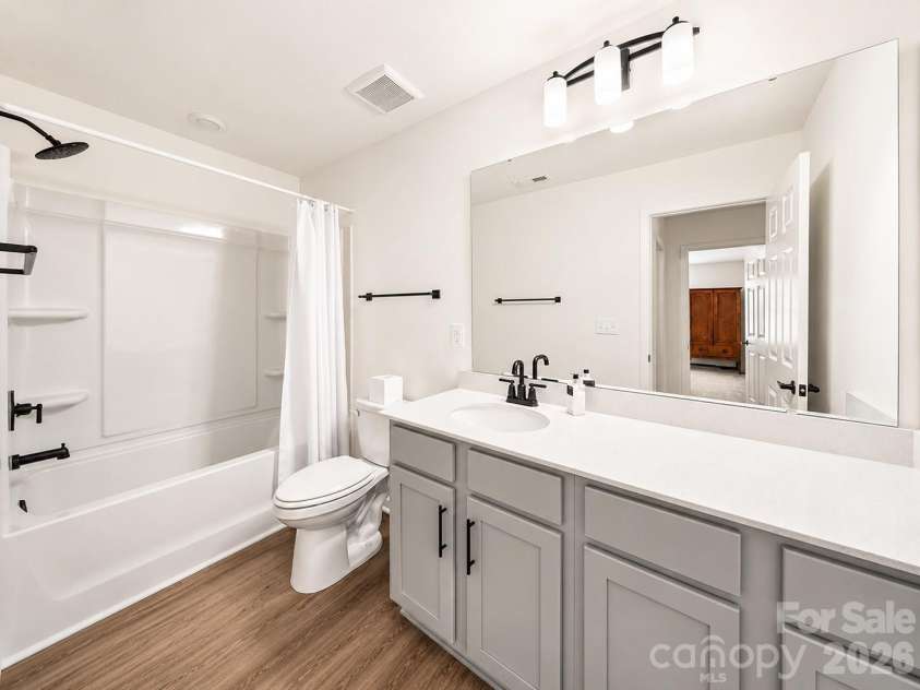12133 Rowan Hill Drive, Huntersville, NC 28078.  MLS# CAR4392844, YatesRealty ID 31461. Second Bathroom