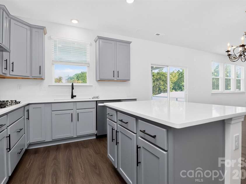 12133 Rowan Hill Drive, Huntersville, NC 28078.  MLS# CAR4431589, YatesRealty ID 31461. 
