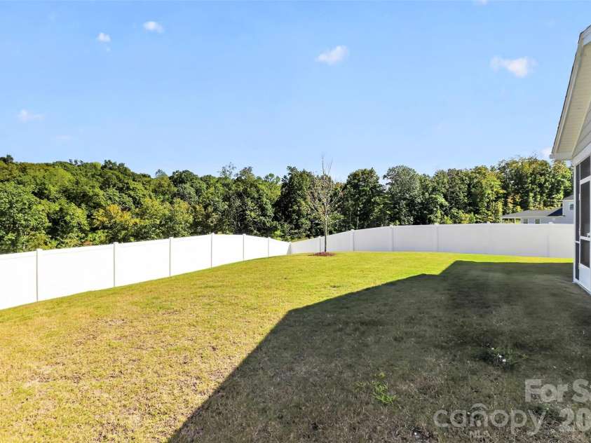 12133 Rowan Hill Drive, Huntersville, NC 28078.  MLS# CAR4431589, YatesRealty ID 31461. 