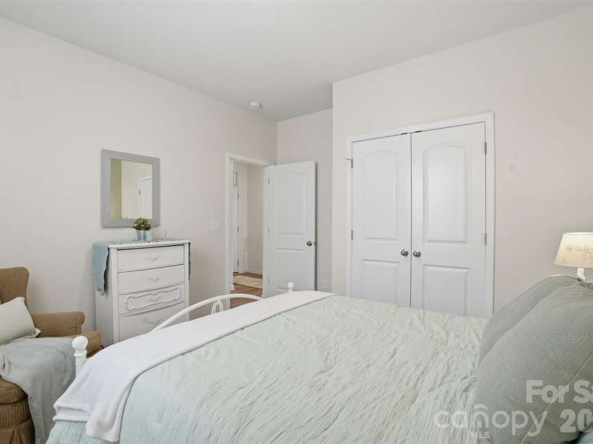 1011 Yearden Lane, Monroe, NC 28110.  MLS# CAR4392116, YatesRealty ID 31462. Secondary bedroom to hallway