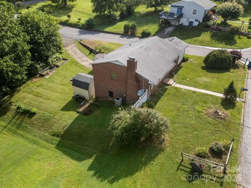 72 Boydston Street, Canton, NC 28716.  MLS# CAR4282532, YatesRealty ID 31462. 