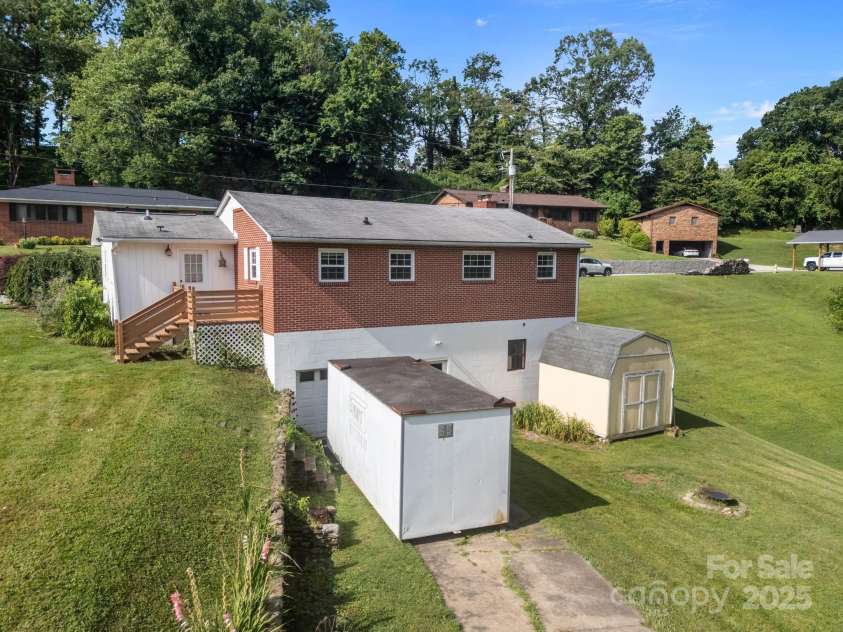 72 Boydston Street, Canton, NC 28716.  MLS# CAR4282532, YatesRealty ID 31462. 