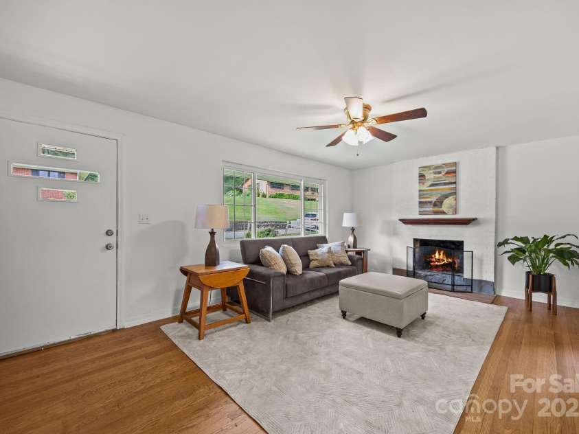 72 Boydston Street, Canton, NC 28716.  MLS# CAR4282532, YatesRealty ID 31462. 