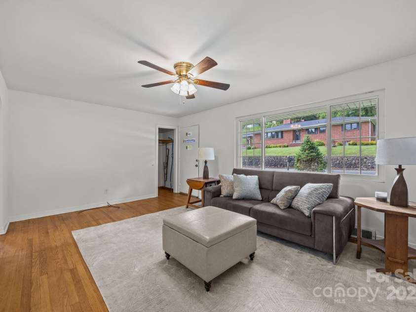 72 Boydston Street, Canton, NC 28716.  MLS# CAR4282532, YatesRealty ID 31462. 