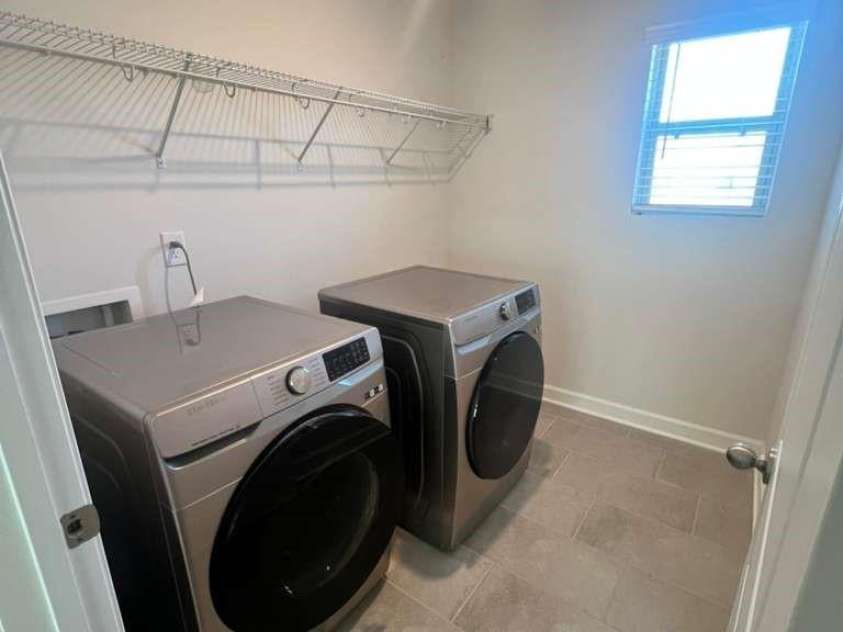 11908 Redleaf Drive, Charlotte, NC 28215.  MLS# CAR4387987, YatesRealty ID 31463. 