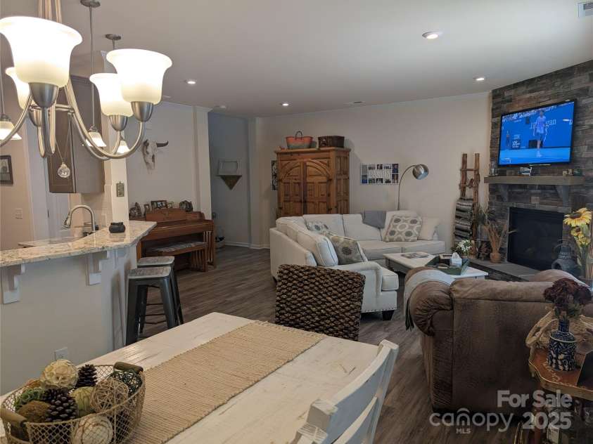 3049 Hartson Pointe Drive, Fort Mill, SC 29707.  MLS# CAR4283179, YatesRealty ID 31463. 