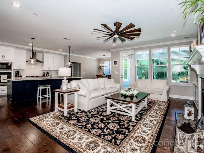 147 Powder Spring Drive, Statesville, NC 28677.  MLS# CAR4283793, YatesRealty ID 31464. 
