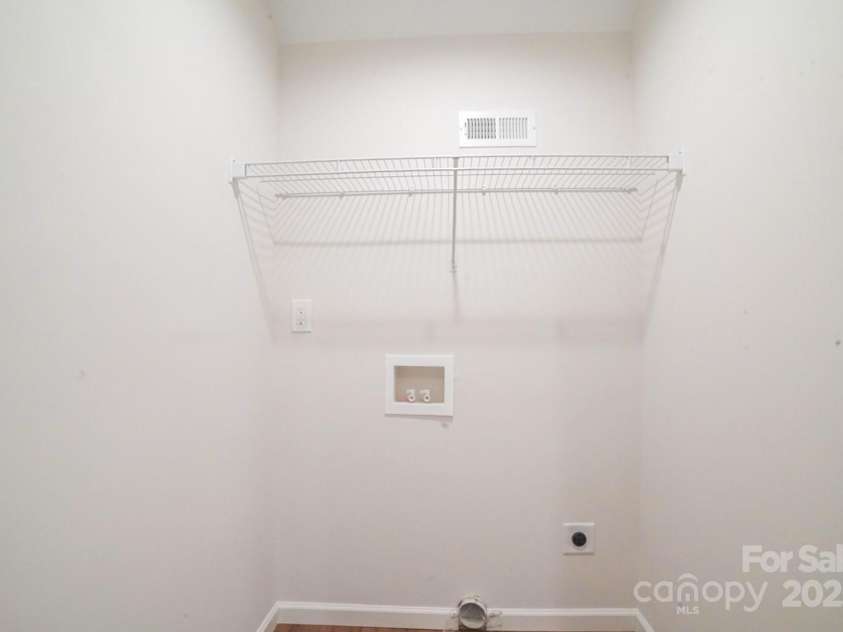 11 Berry Crest Lane, Arden, NC 28704.  MLS# CAR4259619, YatesRealty ID 31465. 