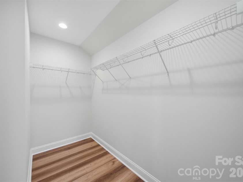 1917 Skyfall Lane, Hickory, NC 28602.  MLS# CAR4390976, YatesRealty ID 31465. 