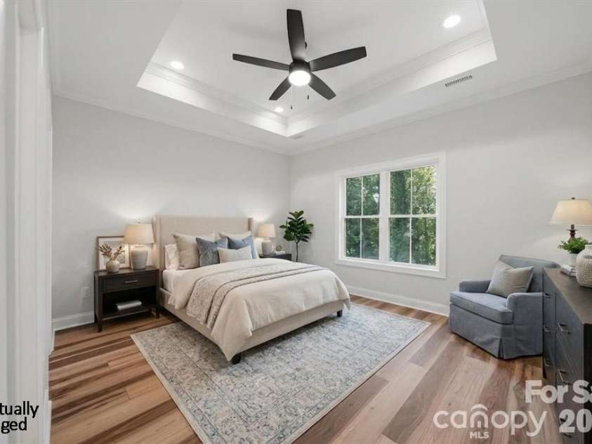 1917 Skyfall Lane, Hickory, NC 28602.  MLS# CAR4390976, YatesRealty ID 31465. Virtually Staged