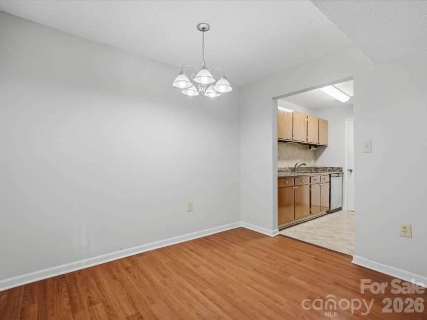 5024 Sardis Road, Charlotte, NC 28270.  MLS# CAR4428973, YatesRealty ID 31467. 