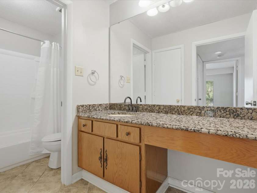 5024 Sardis Road, Charlotte, NC 28270.  MLS# CAR4428973, YatesRealty ID 31467. 