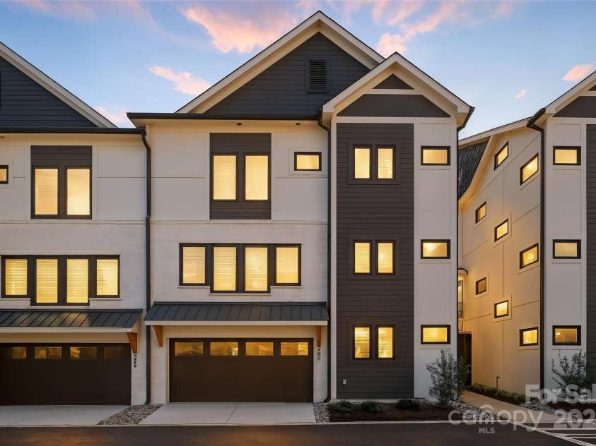 4211 Walker Road, Charlotte, NC 28211.  MLS# CAR4286850, YatesRealty ID 31469. 