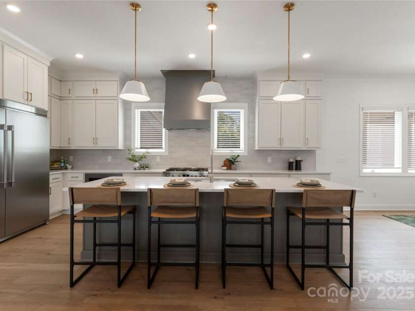 4211 Walker Road, Charlotte, NC 28211.  MLS# CAR4286850, YatesRealty ID 31469. 