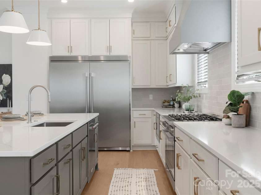 4211 Walker Road, Charlotte, NC 28211.  MLS# CAR4286850, YatesRealty ID 31469. 