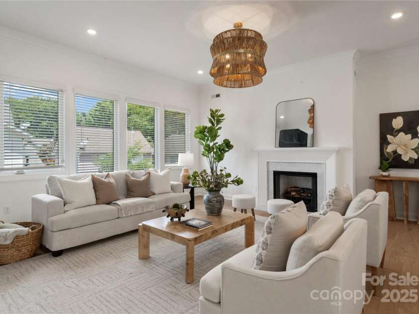 4211 Walker Road, Charlotte, NC 28211.  MLS# CAR4286850, YatesRealty ID 31469. 
