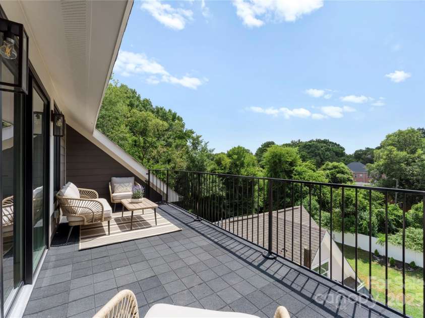 4211 Walker Road, Charlotte, NC 28211.  MLS# CAR4286850, YatesRealty ID 31469. 