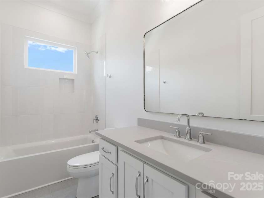 4211 Walker Road, Charlotte, NC 28211.  MLS# CAR4286850, YatesRealty ID 31469. 