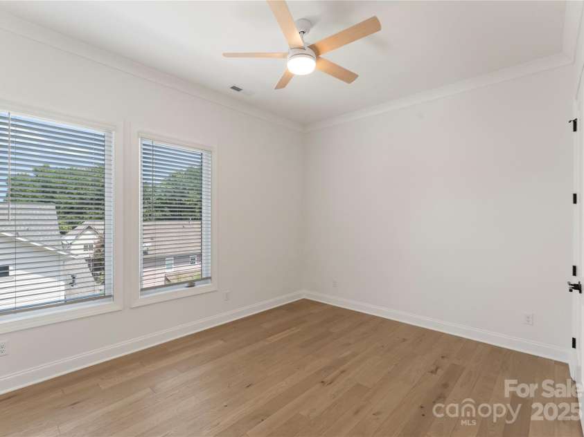 4211 Walker Road, Charlotte, NC 28211.  MLS# CAR4286850, YatesRealty ID 31469. 