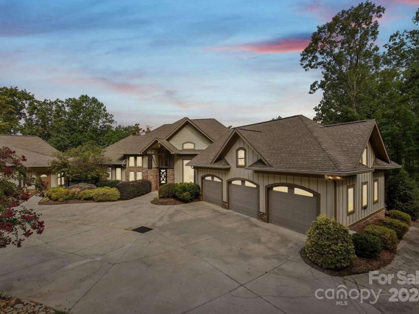 1430 Rocky Cove Lane, Denton, NC 27239.  MLS# CAR4177726, YatesRealty ID 3147. 