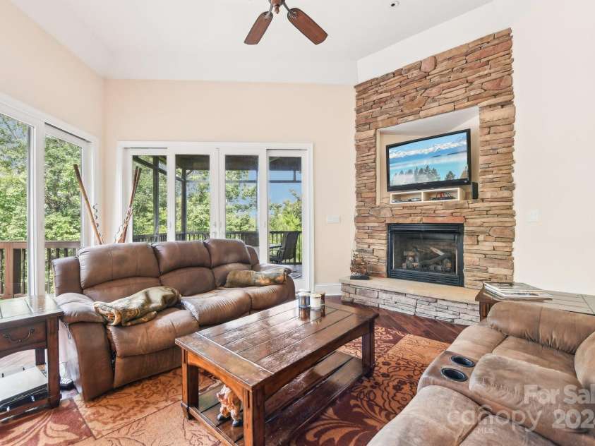 1430 Rocky Cove Lane, Denton, NC 27239.  MLS# CAR4177726, YatesRealty ID 3147. 