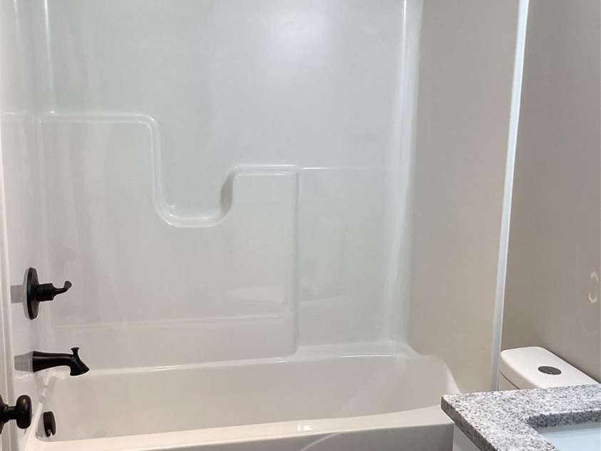 170 Smoke Lane, Salisbury, NC 28147.  MLS# CAR4297533, YatesRealty ID 3147. 2nd bathroom