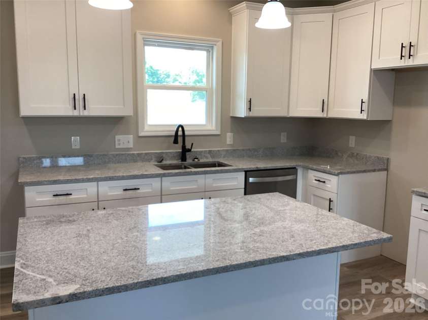 170 Smoke Lane, Salisbury, NC 28147.  MLS# CAR4297533, YatesRealty ID 3147. Kitchen island
