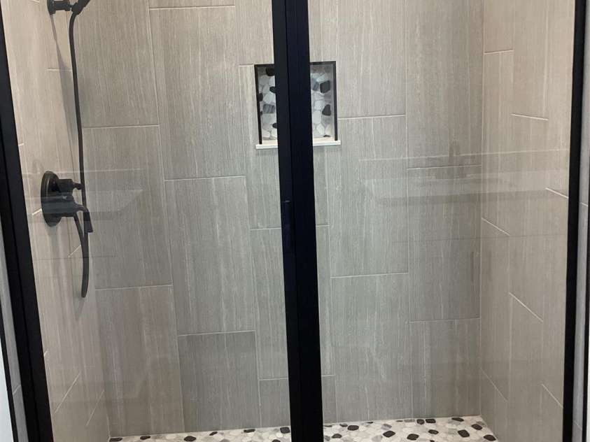 170 Smoke Lane, Salisbury, NC 28147.  MLS# CAR4297533, YatesRealty ID 3147. Master shower
