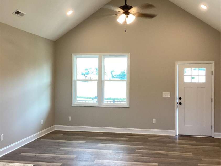 170 Smoke Lane, Salisbury, NC 28147.  MLS# CAR4422147, YatesRealty ID 3147. Greatroom