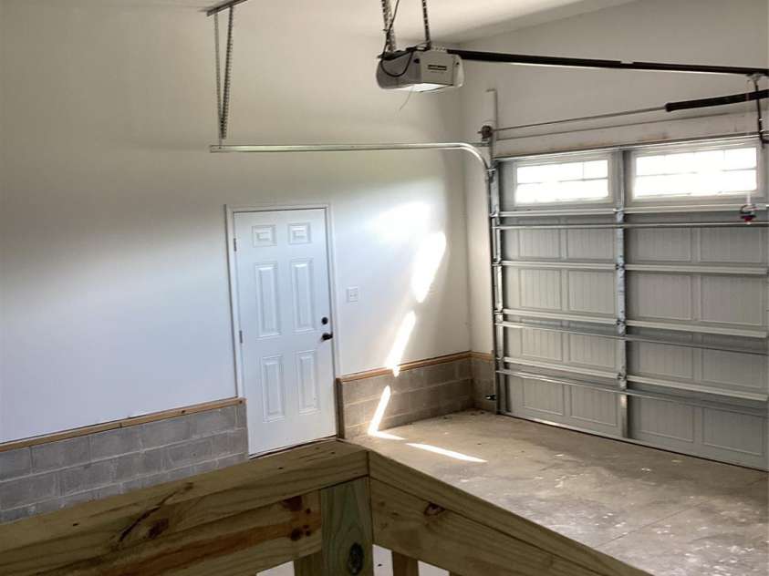 170 Smoke Lane, Salisbury, NC 28147.  MLS# CAR4422147, YatesRealty ID 3147. Two car garage