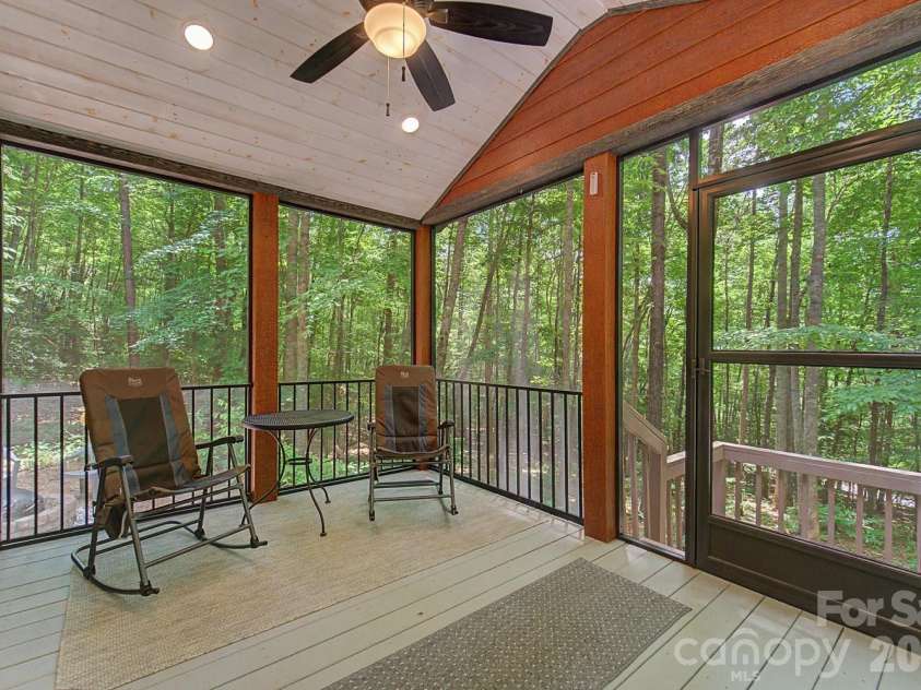 243 Jonquil Woods Road, Franklin, NC 28734.  MLS# CAR4394222, YatesRealty ID 31472. 