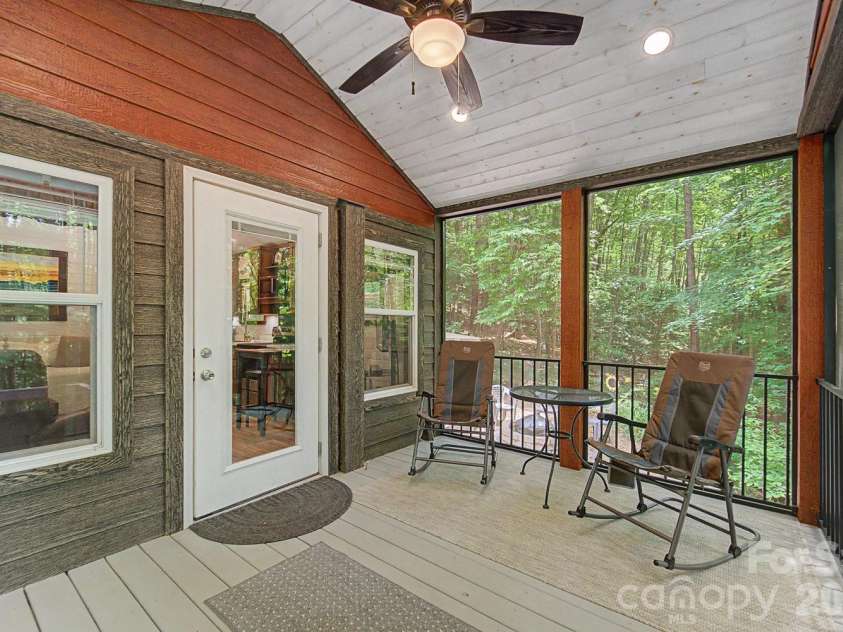 243 Jonquil Woods Road, Franklin, NC 28734.  MLS# CAR4394222, YatesRealty ID 31472. 