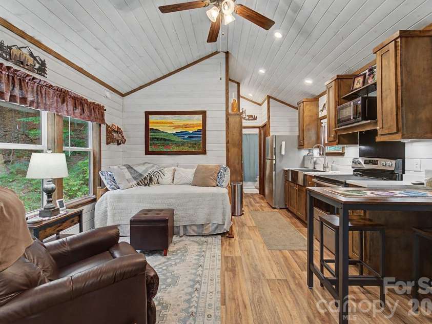 243 Jonquil Woods Road, Franklin, NC 28734.  MLS# CAR4394222, YatesRealty ID 31472. 