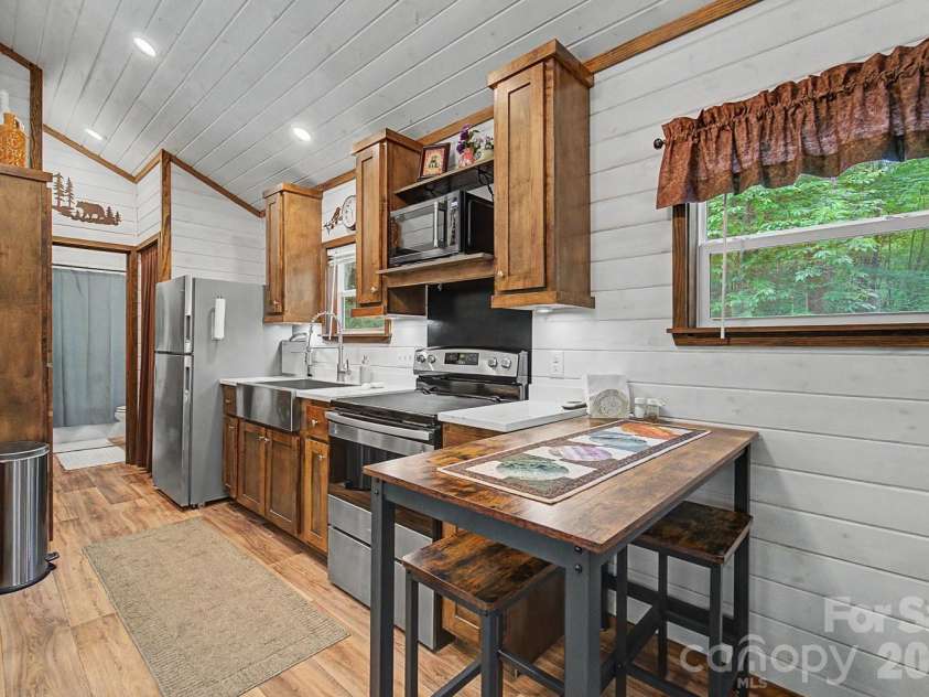 243 Jonquil Woods Road, Franklin, NC 28734.  MLS# CAR4394222, YatesRealty ID 31472. 